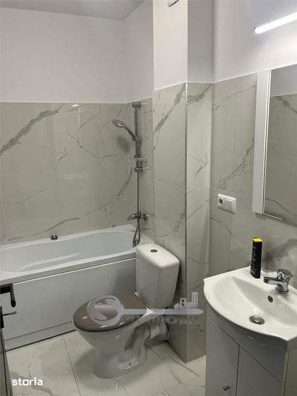 Apartament cu 3 camere decomandat în Miroslava