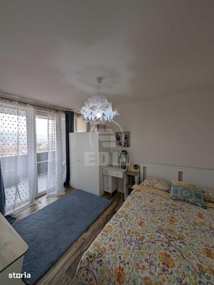Casă cu 6 camere cu Teren 252 Mp în Florești