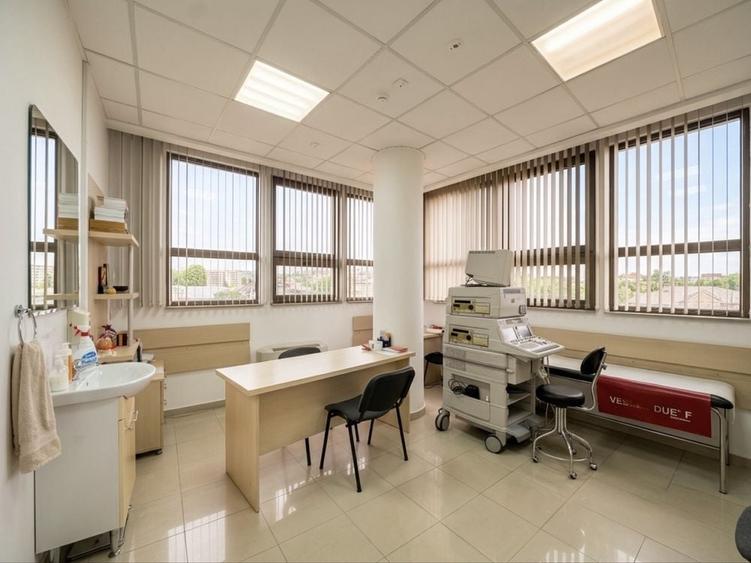 Spațiu comercial, de 19 mp, în Central