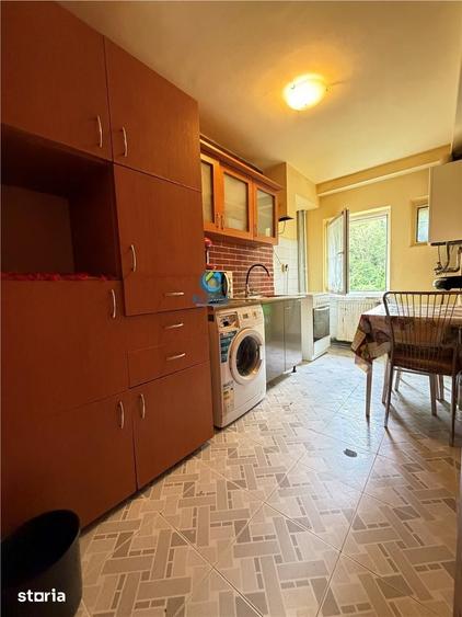 Apartament cu 2 camere decomandat în Valea Cetății