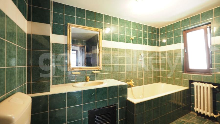 Casă individuală cu 10 camere cu Canalizare în Floreasca