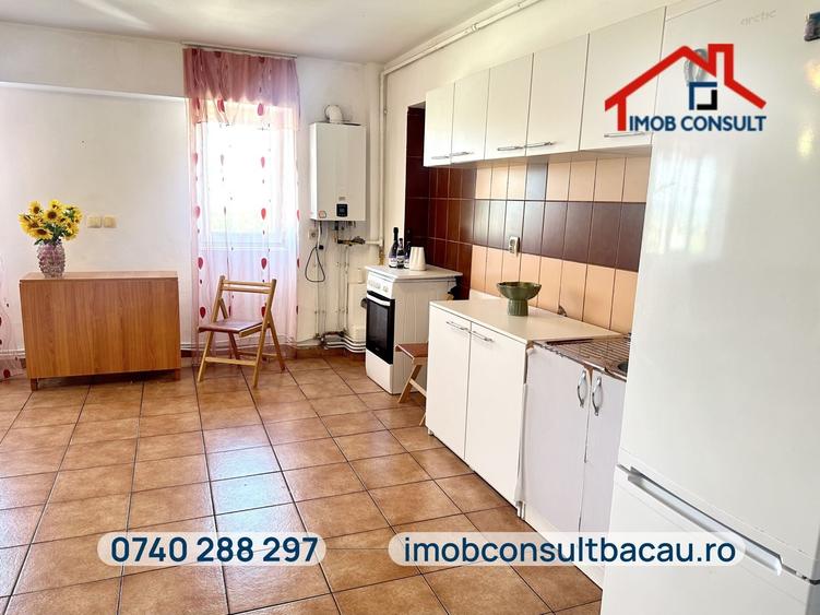 Apartament cu 3 camere decomandat în Alexandru cel Bun