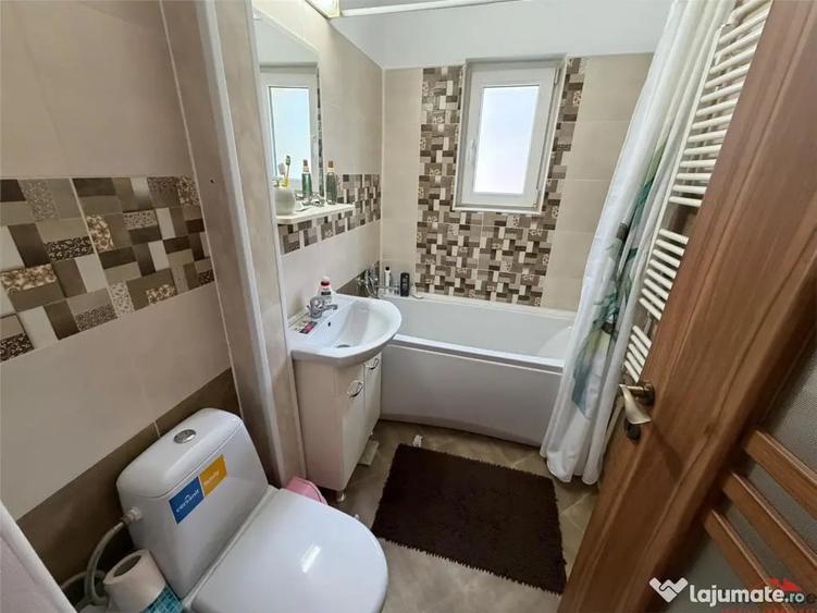 Apartament cu 2 camere semidecomandat în Gară