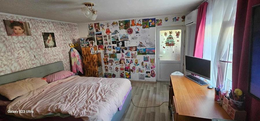 Casă individuală cu 3 camere cu Canalizare în Central