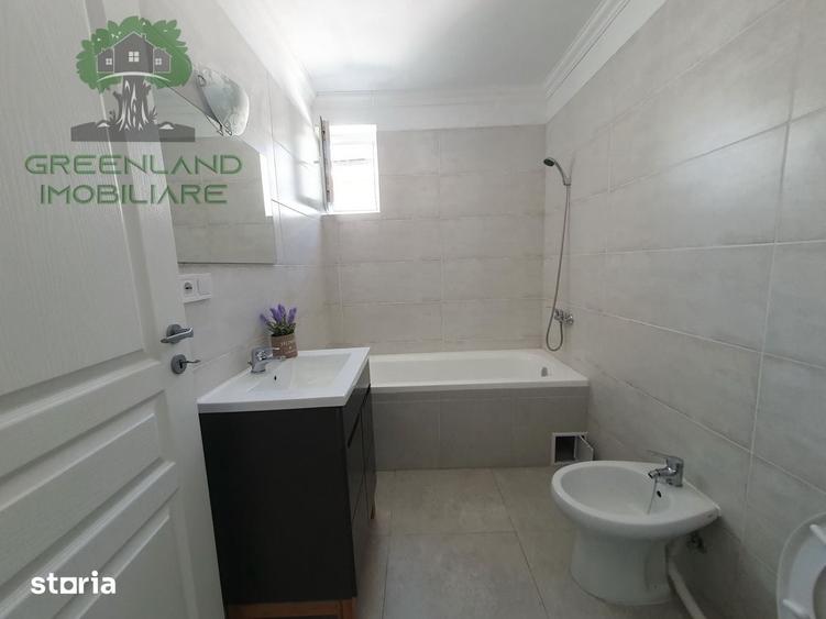 Casă cu 4 camere cu Teren 350 Mp în Central