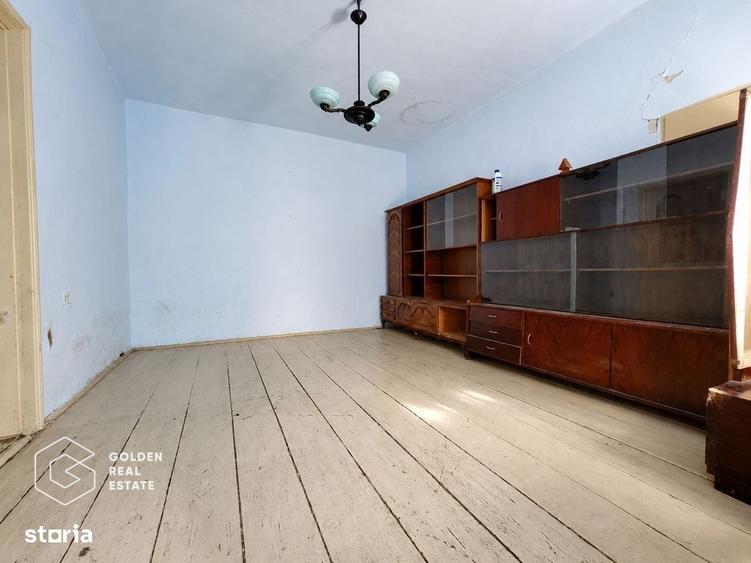 Casă cu 4 camere decomandat cu Teren 420 Mp în Central