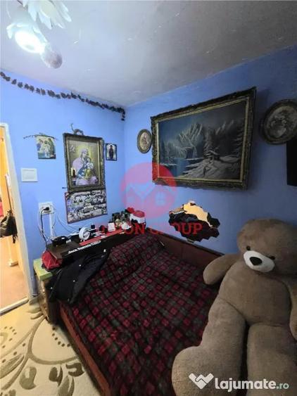 Apartament cu 3 camere decomandat în Est