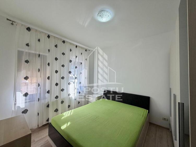 Apartament cu 3 camere semidecomandat, mobilat în Giroc