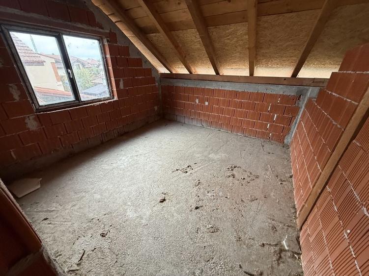 Ofer spre vanzare Casa in Rosu / Cartier Prietenia / Str.Gheorghe Baritiu - 5
