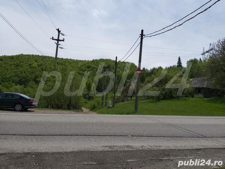 Teren de 2200 mp, în Moieciu