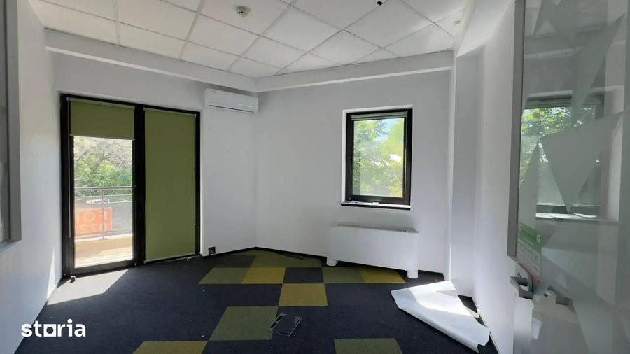 Spațiu comercial, de 438 mp, în Eminescu