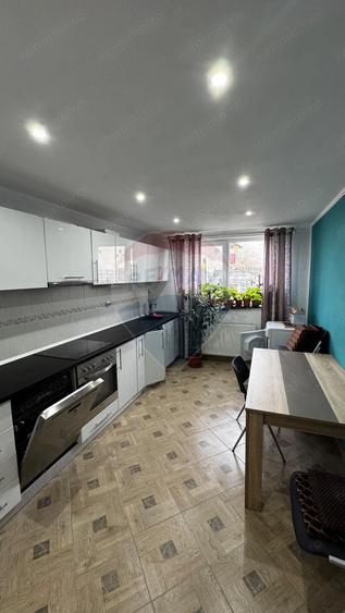Casa in Darlos, teren 730 mp - 2