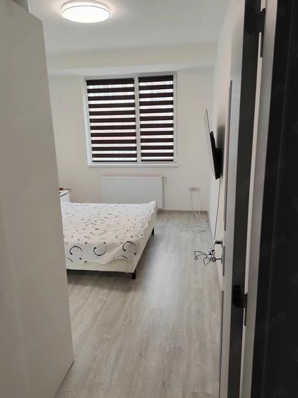 Apartament cu 2 camere semidecomandat în Roșu