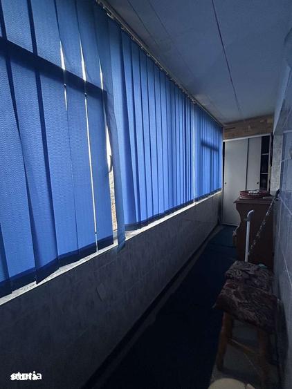 Apartament cu 3 camere decomandat în Prundu