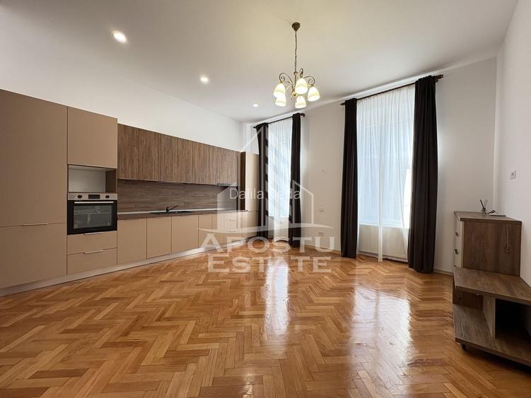 Apartament 3 camere, de inchiriat, centrala proprie, Piata Maria