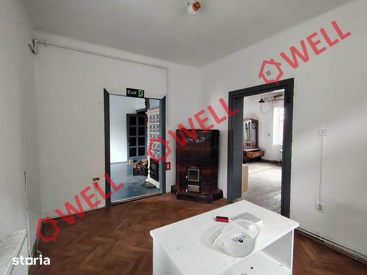 Casă cu 4 camere cu Teren 482 Mp în Central