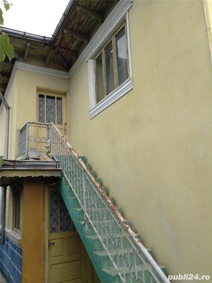 Casă cu 6 camere cu Teren 8000 Mp în Mircești