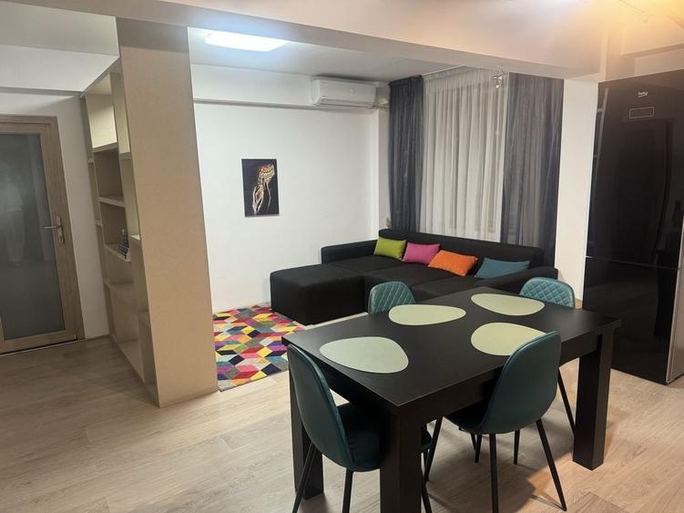 Apartament cu 3 camere decomandat în Lotus