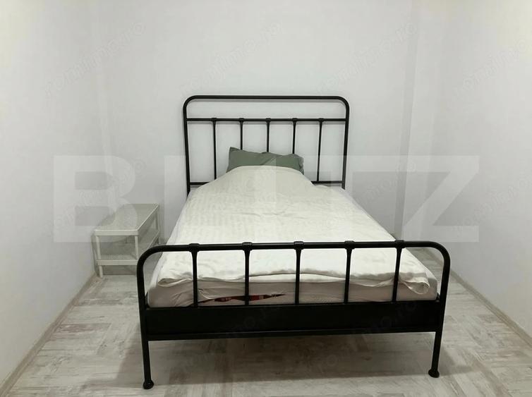 Apartament cu 2 camere semidecomandat, mobilat în Central