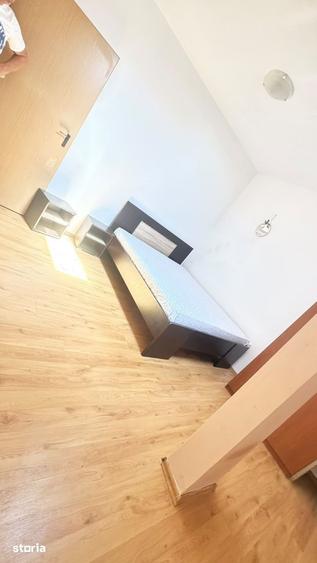 Apartament cu 4 camere în Cetate