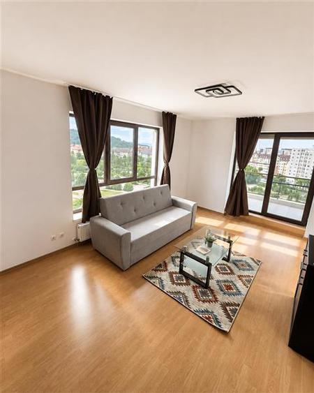 Apartament cu 2 camere decomandat în Noua