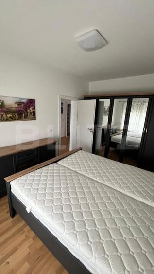 Apartament cu 3 camere decomandat, mobilat în Steaua