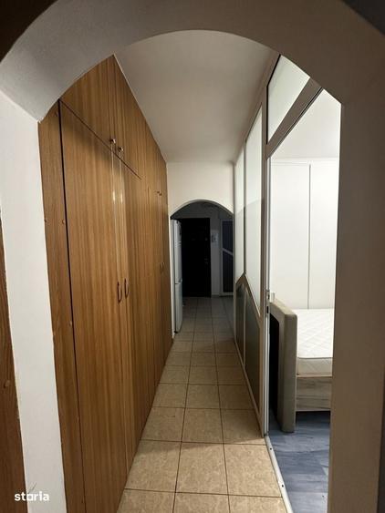 Apartament cu 3 camere decomandat în Ostroveni