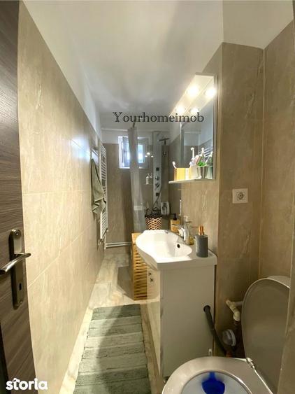 Apartament cu 2 camere semidecomandat în Craiovița Nouă