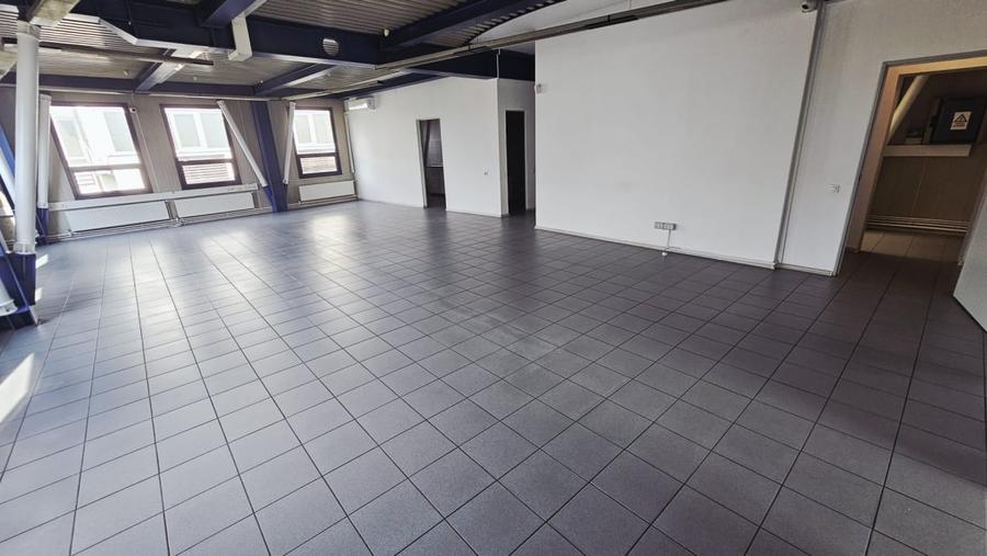 Birou, de 152 mp, în Jiului