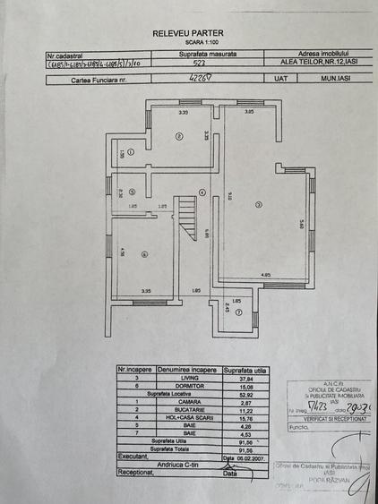 Casă individuală cu 9 camere cu Teren 521 Mp în Bucium