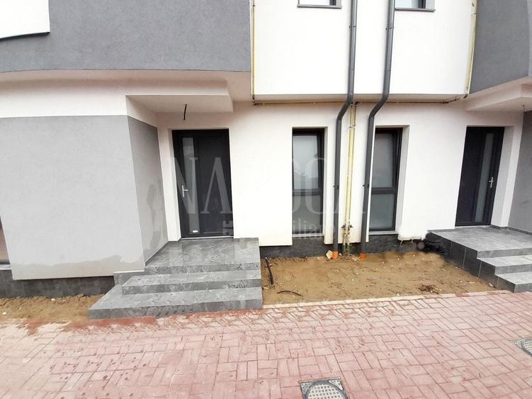 Casă individuală cu 6 camere cu Canalizare în Cantemir