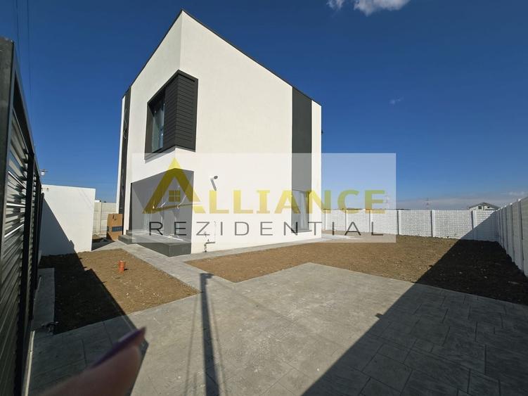 Casă individuală cu 4 camere cu Teren 300 Mp în Berceni