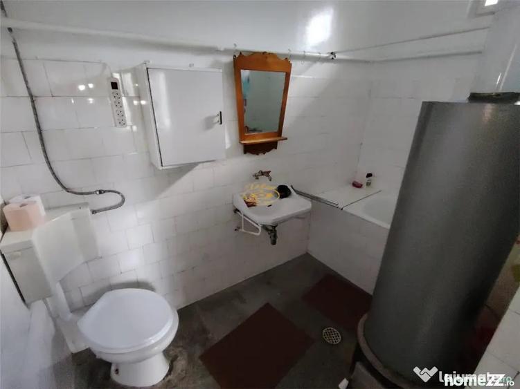 Casă cu 2 camere cu Teren 469 Mp în Central