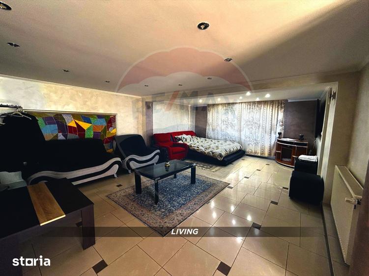 Casă cu 3 camere cu Teren 765 Mp în Central