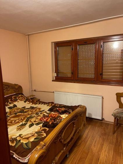 Inchiriez apartament 3 camere BEIUS - 3