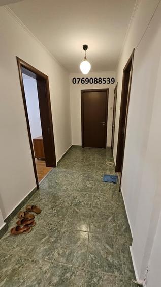 Apartament cu 2 camere decomandat în Drumul Taberei