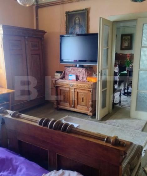 Casă cu 4 camere cu Teren 7729 Mp în Central