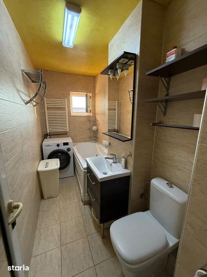 Apartament cu 2 camere decomandat în Triaj