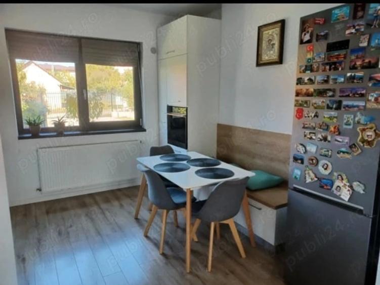 Casă cu 4 camere cu Teren 360 Mp în Balciu