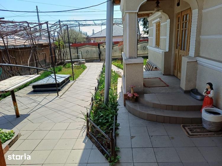 Casă cu 3 camere cu Teren 480 Mp în Central