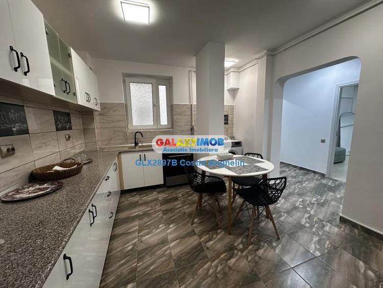 Apartament cu 3 camere decomandat, mobilat în Decebal