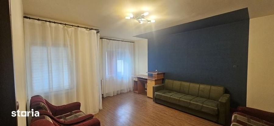 Apartament cu 3 camere decomandat în Gării
