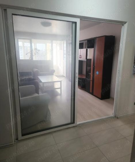 Apartament cu 3 camere decomandat în Drumul Taberei