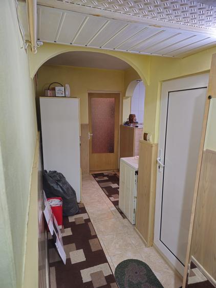 Apartament cu 2 camere semidecomandat în Ferentari