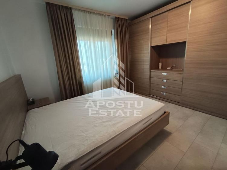Casă cu 4 camere cu Teren 500 Mp în Girocului