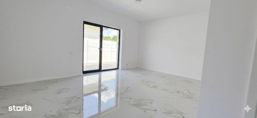 Casă cu 4 camere cu Teren 350 Mp în Clinceni