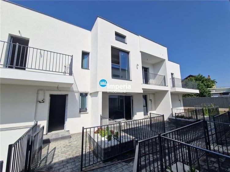 Apartament cu 3 camere decomandat în Valea Lupului