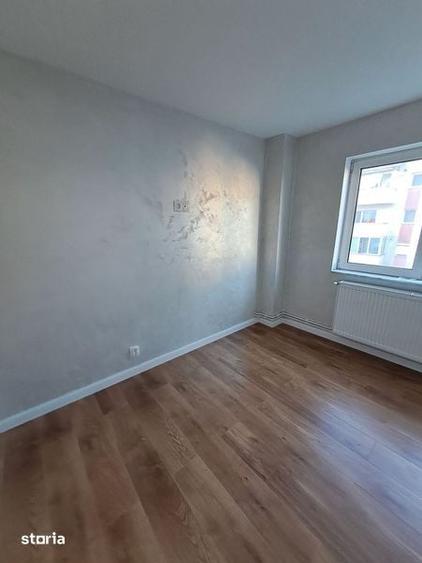 Apartament cu 3 camere în Progresul