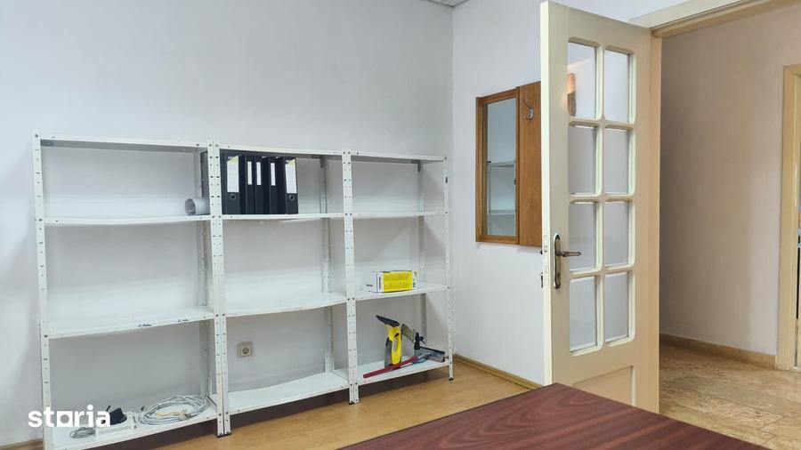Spațiu comercial, de 30 mp, în Central