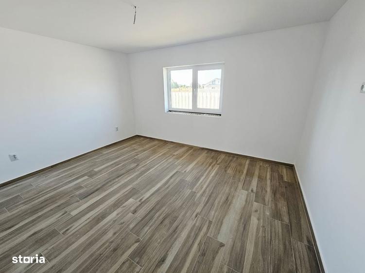 Casă cu 4 camere cu Teren 508 Mp în Hărman